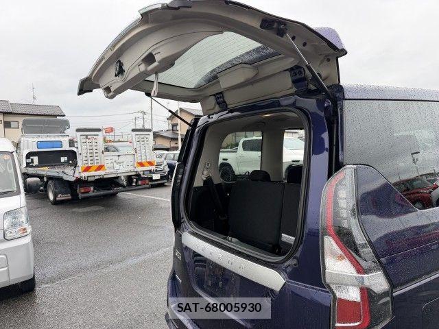Nissan SERENA 2021-09 8882059-6