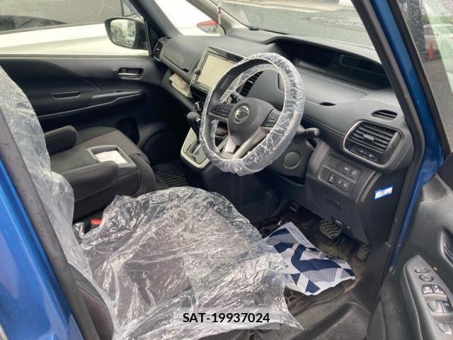 Nissan SERENA 2018-02 8882084-9