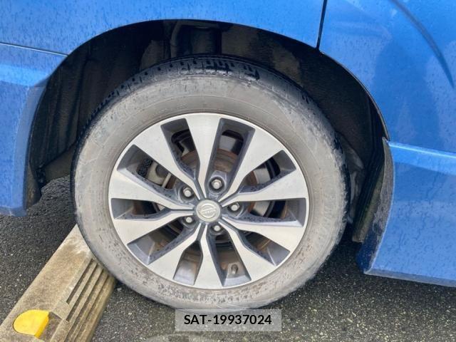 Nissan SERENA 2018-02 8882084-4