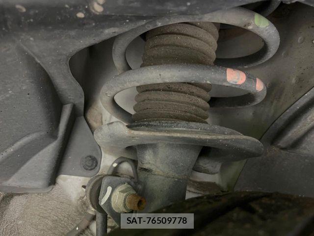 Nissan SERENA 2018-01 8882070-19