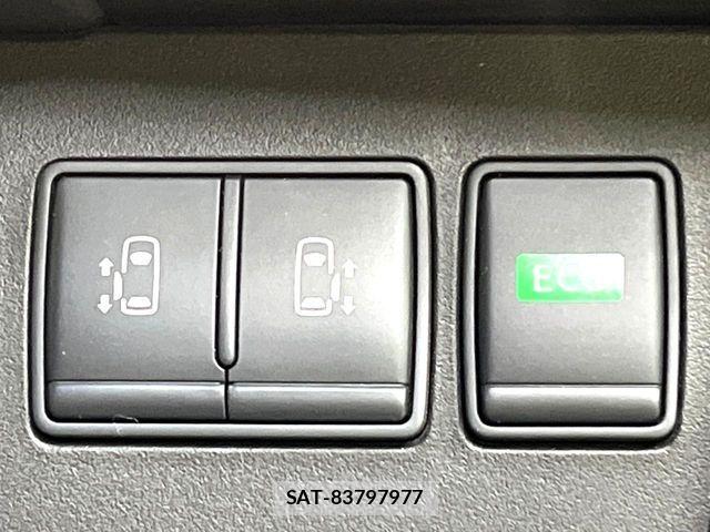 Nissan SERENA 2015-04 8882077-6