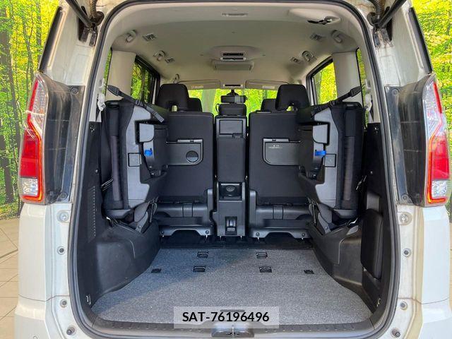 Nissan SERENA 2018-03 8882063-11