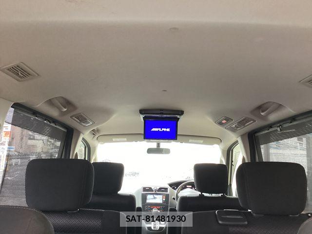 Nissan SERENA 2013-09 8882095-11