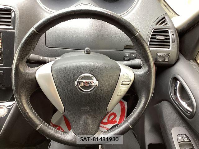 Nissan SERENA 2013-09 8882095-5