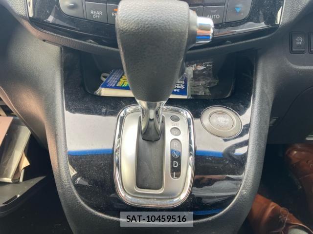 Nissan SERENA 2015-12 8882100-16