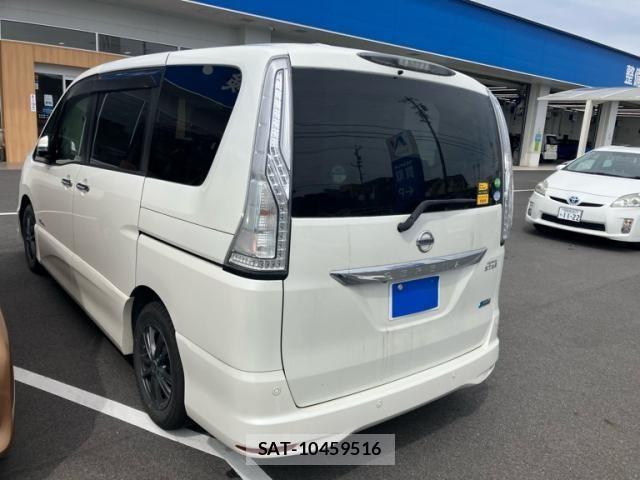 Nissan SERENA 2015-12 8882100-3