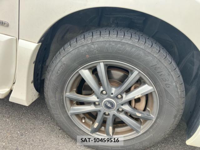 Nissan SERENA 2015-12 8882100-5
