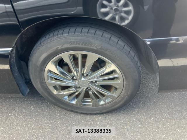 Nissan SERENA 2015-11 8882097-9