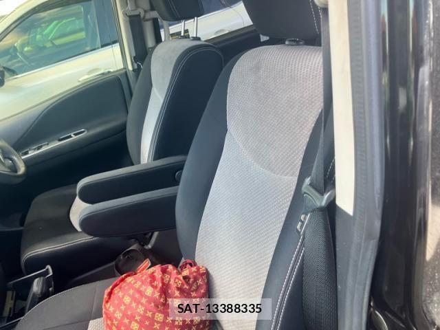 Nissan SERENA 2015-11 8882097-13