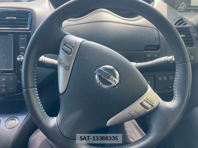Nissan SERENA 2015-11 8882097-15
