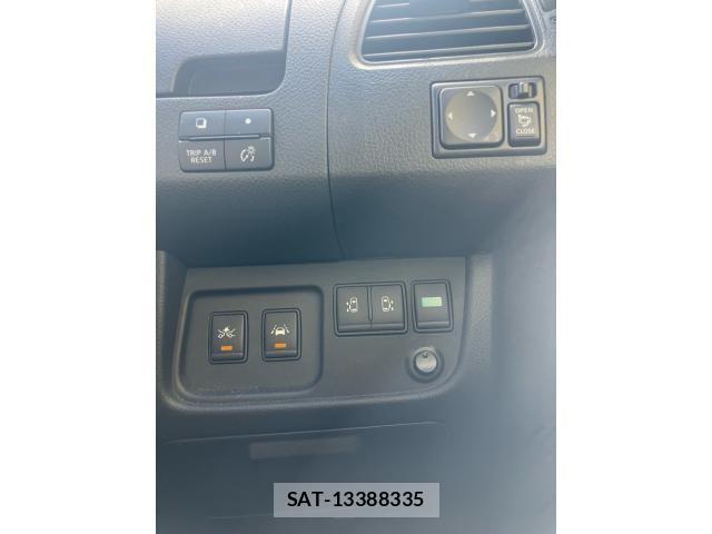 Nissan SERENA 2015-11 8882097-24