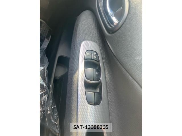 Nissan SERENA 2015-11 8882097-26