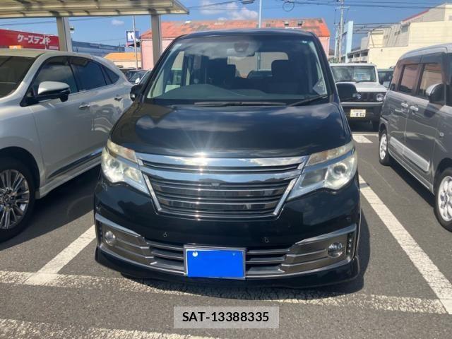 Nissan SERENA 2015-11 8882097-2