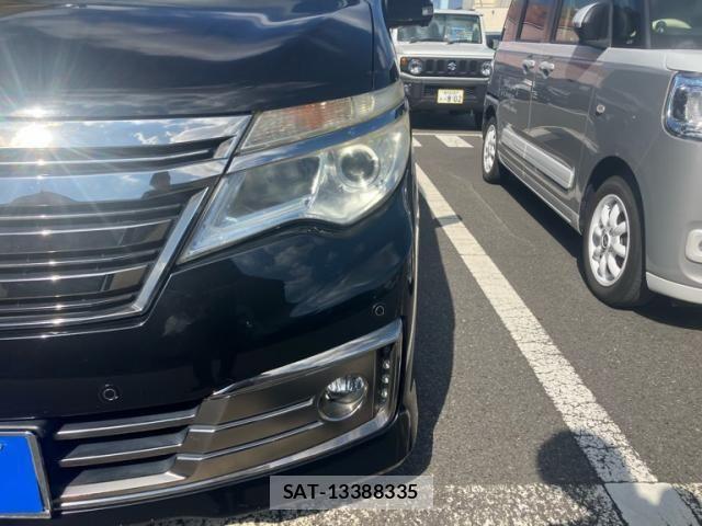 Nissan SERENA 2015-11 8882097-5