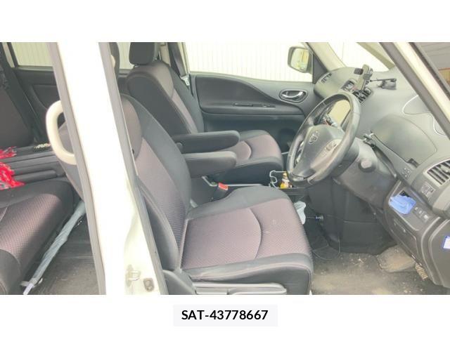 Nissan SERENA 2013-01 8882104-10