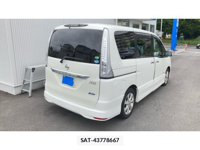 Nissan SERENA 2013-01 8882104-5