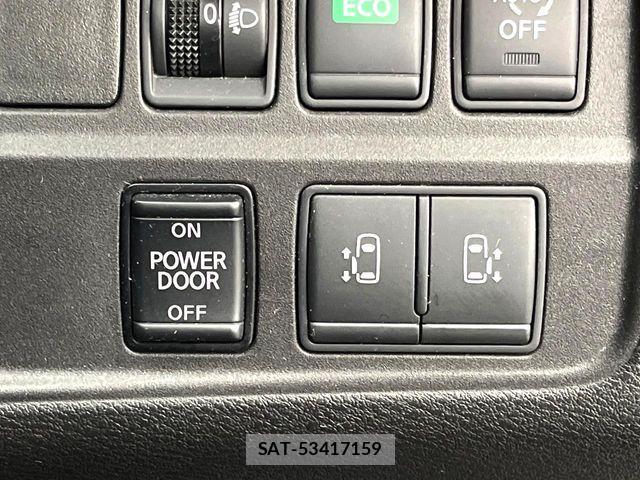 Nissan SERENA 2018-02 8882072-5