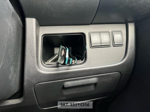 Nissan SERENA 2013-03 8882091-10