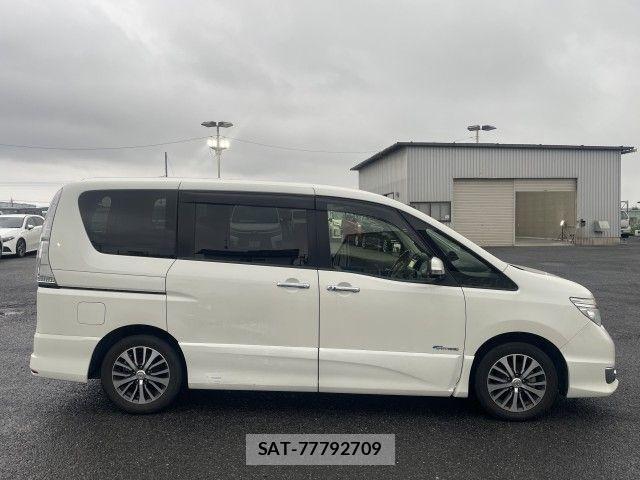 Nissan SERENA 2015-11 8882078-20
