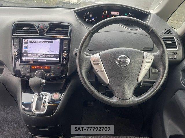 Nissan SERENA 2015-11 8882078-24