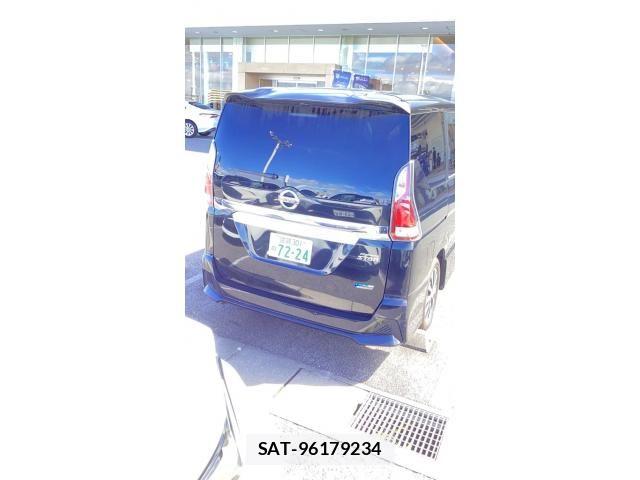 Nissan SERENA 2018-09 8882080-1