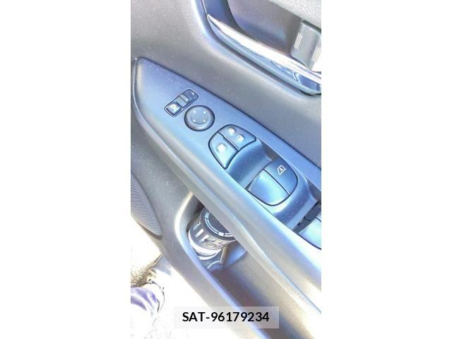 Nissan SERENA 2018-09 8882080-8