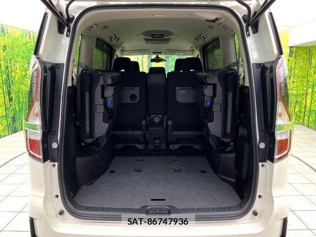 Nissan SERENA 2019-12 8884317-10