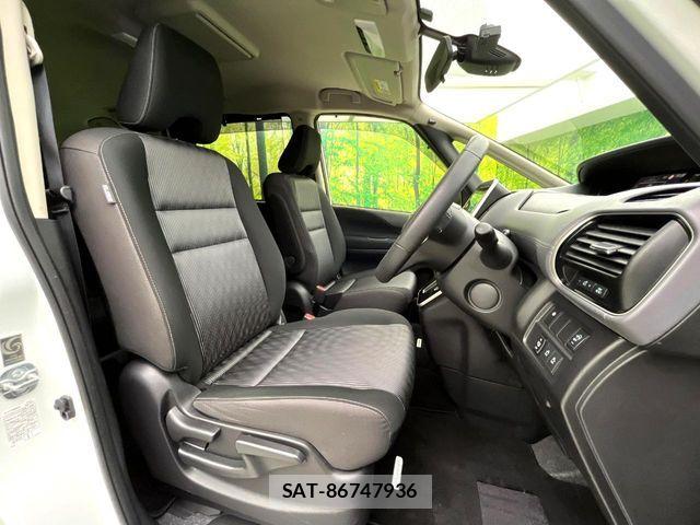 Nissan SERENA 2019-12 8884317-7