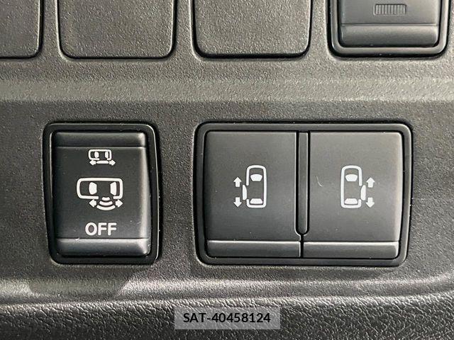 Nissan SERENA 2022-10 8884320-6