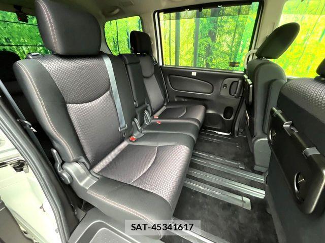 Nissan SERENA 2013-09 8884326-7