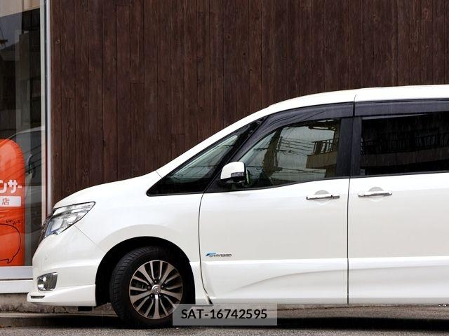 Nissan SERENA 2015-12 8884323-9