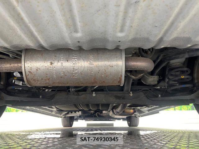 Nissan SERENA 2014-06 8884332-18