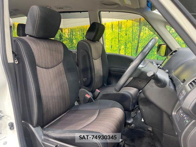 Nissan SERENA 2014-06 8884332-7