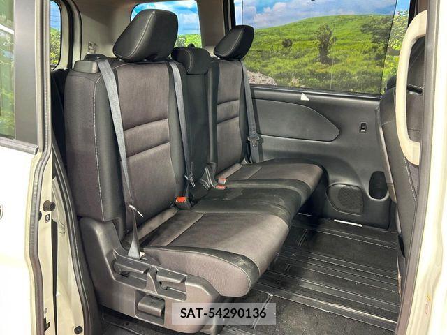 Nissan SERENA 2018-06 8884321-9