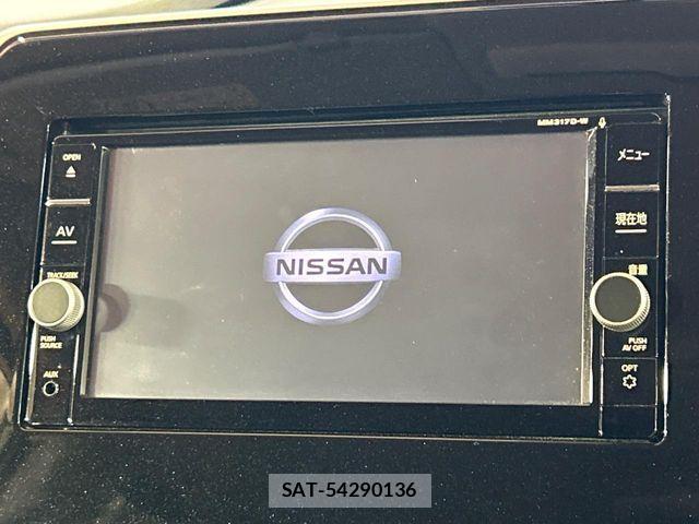 Nissan SERENA 2018-06 8884321-3