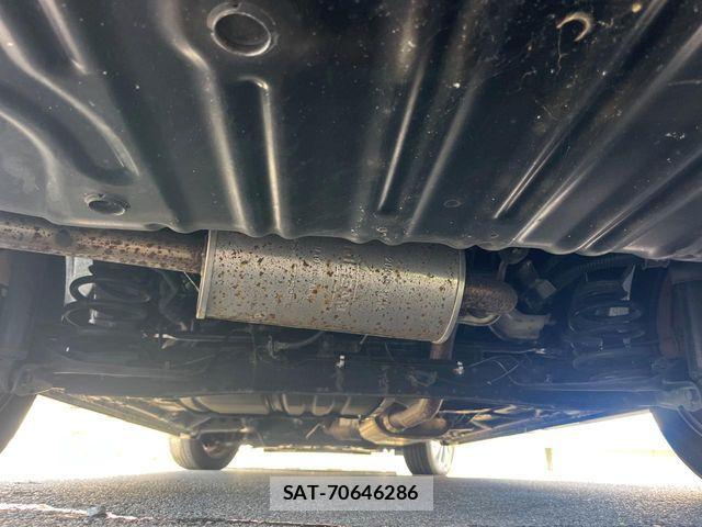 Nissan SERENA 2021-04 8884318-19