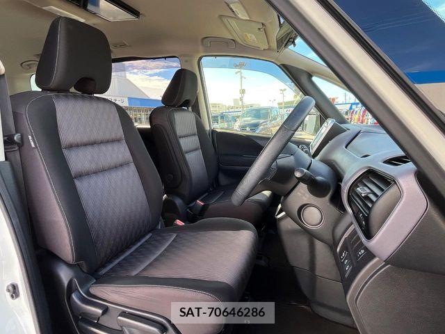 Nissan SERENA 2021-04 8884318-8