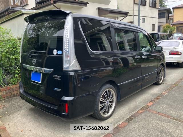 Nissan SERENA 2013-06 8884333-4