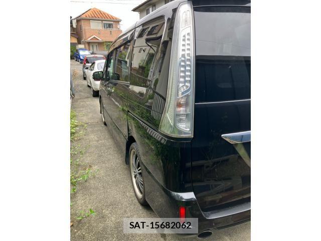 Nissan SERENA 2013-06 8884333-5