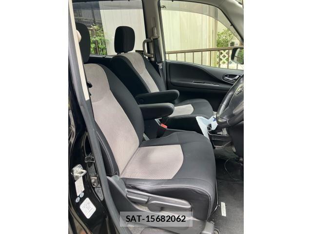 Nissan SERENA 2013-06 8884333-6