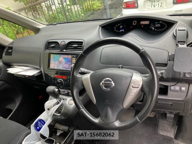 Nissan SERENA 2013-06 8884333-7