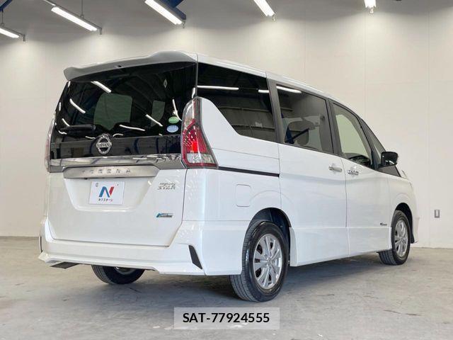 Nissan SERENA 2017-05 1067393-17