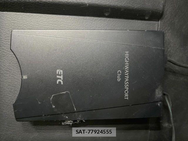 Nissan SERENA 2017-05 1067393-4