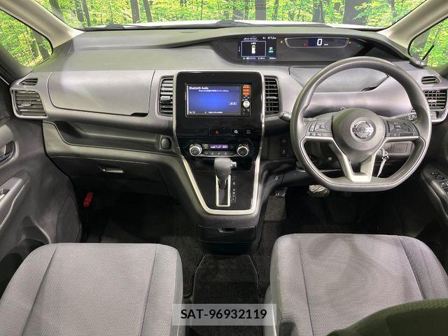 Nissan SERENA 2017-03 4757944-1