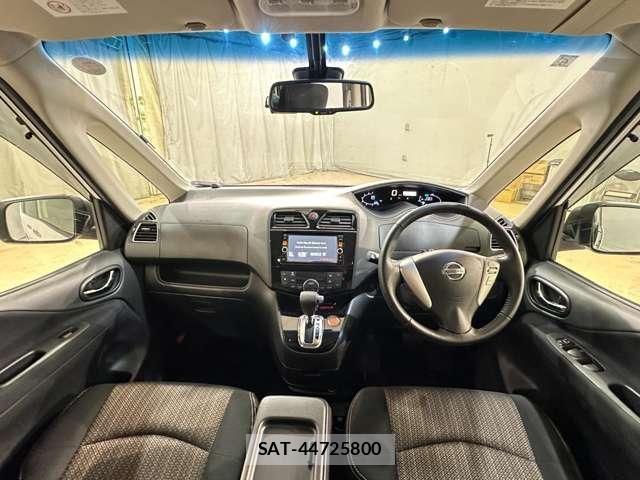 Nissan SERENA 2015-05 5878359-18