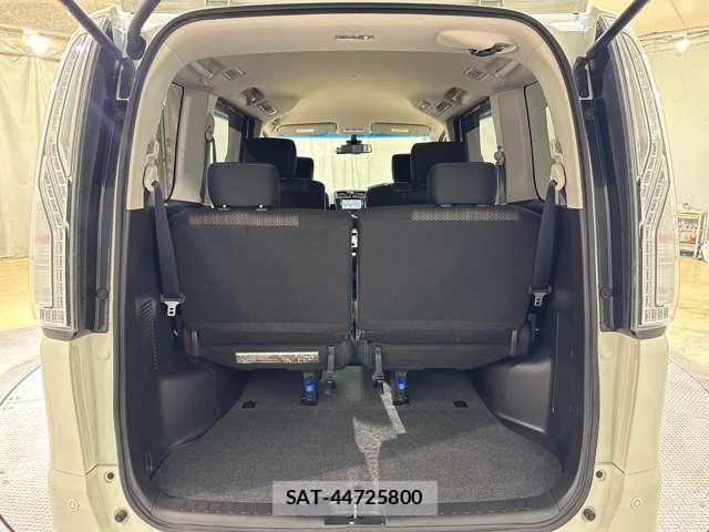Nissan SERENA 2015-05 5878359-25