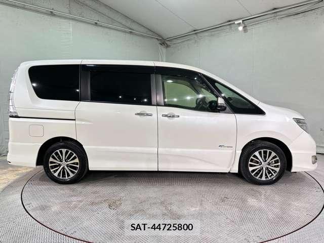 Nissan SERENA 2015-05 5878359-4