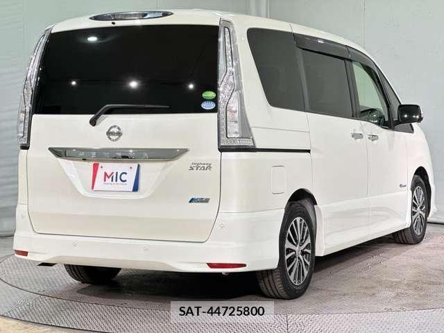 Nissan SERENA 2015-05 5878359-5