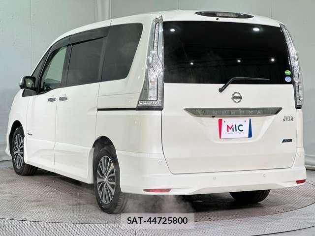 Nissan SERENA 2015-05 5878359-7