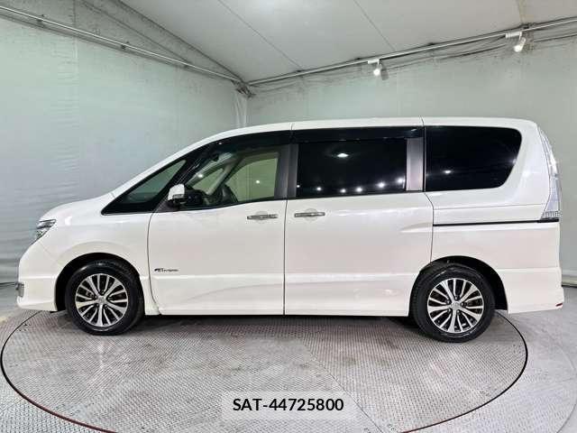 Nissan SERENA 2015-05 5878359-8